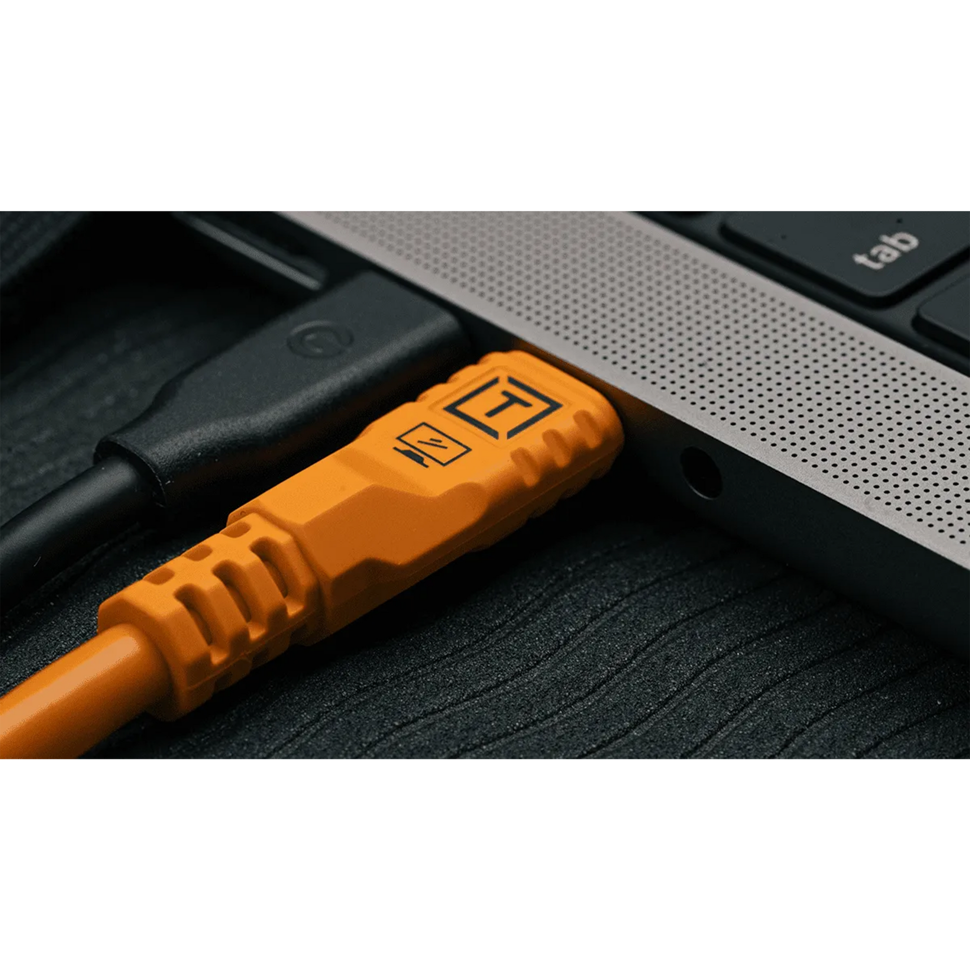 TetherPro Optima 10G USB-C, Straight to Right Angle Cable Astra Store